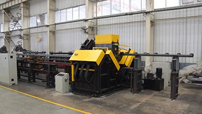 Taller de torres de tecomunicaciones monopolares