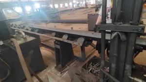 Perforación de componentes de acero de torres de celosía