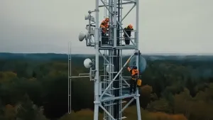 Instalación de torre tubular de acero de 3 patas 3