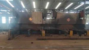 Prensa plegadora para doblado de chapa metálica