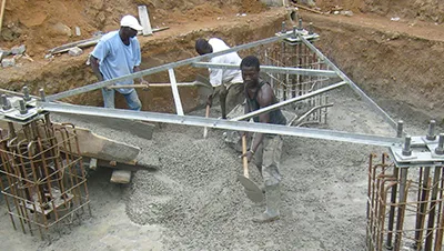 Torre angular de acero de 3 patas y 22m