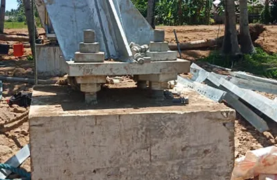 Torre angular de acero de 4 patas de 60m