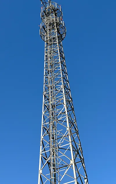 Torre angular de acero de 4 patas de 50m