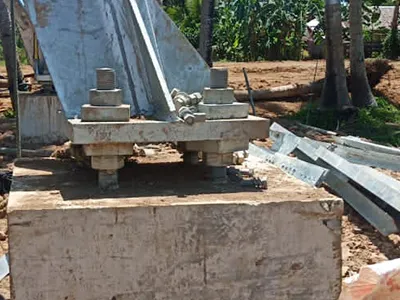 Torre angular de acero de 4 patas de 60m