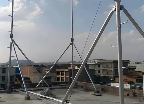 Poste de montaje de antena