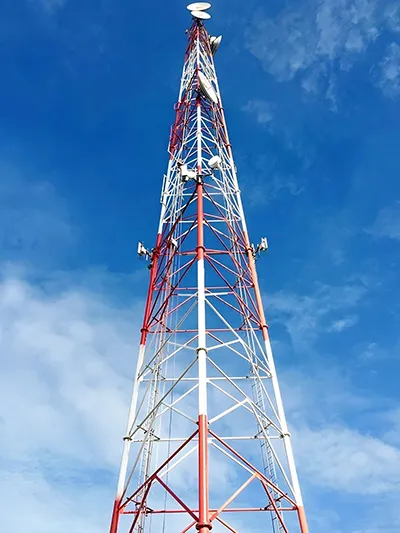 Torre de comunicación tubular de acero de 3 patas