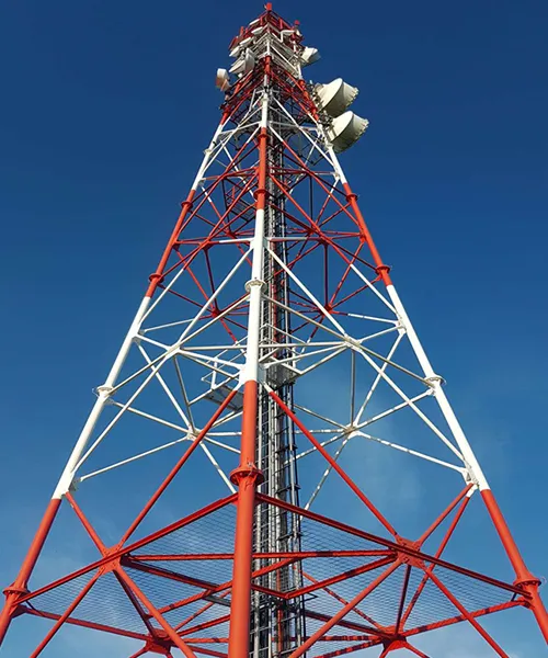 Torre de comunicación tubular de acero de 4 patas