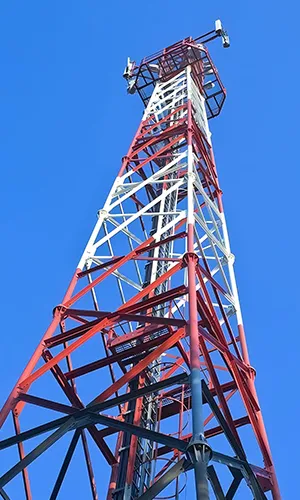 Torre de comunicación tubular de acero de 4 patas