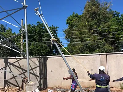 Torre tubular de acero de 3 patas de 50m