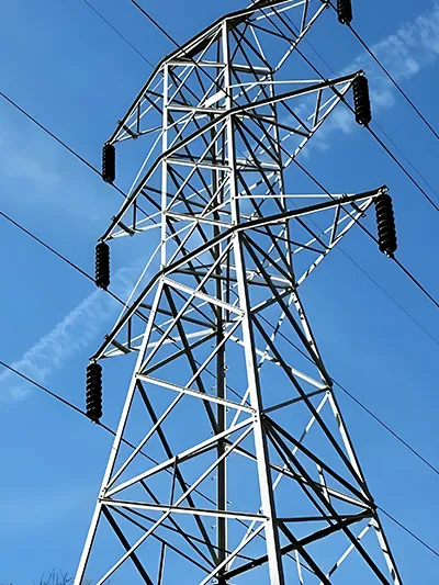Torre de transmisión de energía de acero angular