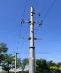Torre de transmisión de energía monopolar